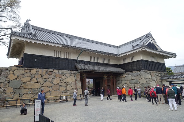 松本城黒門一の門