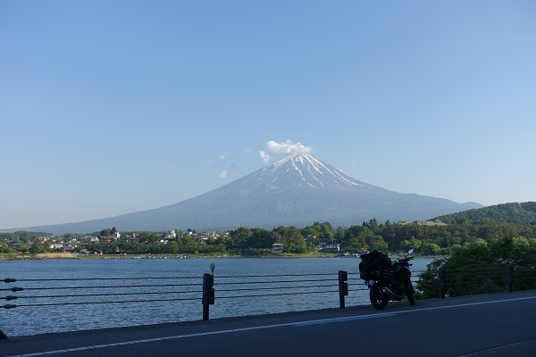 湖北ビューライン河口湖と富士山