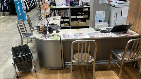 タイヤ交換は店員さんへ相談